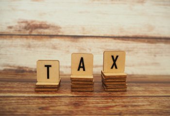 消費税額を含む総額表示の義務付けに伴う表記の変更について